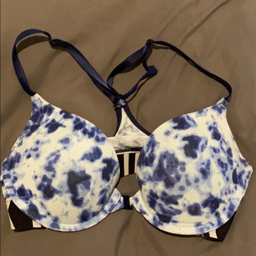 Victoria’s Secret pink bra